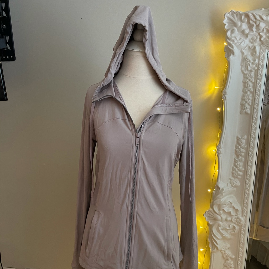 Extremely Soft Lululemon Fitted Athletic Jacket!